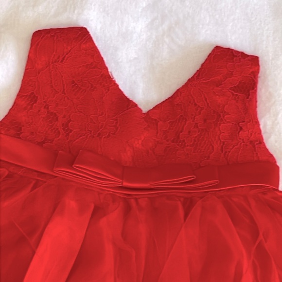 Beautiful Red Dress with lace & Bows, Size 3 Months - Picture 3 of 10